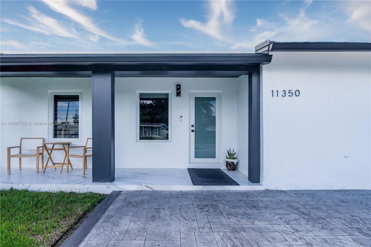 11350 SW 57th St, Miami, FL 33173 Photo