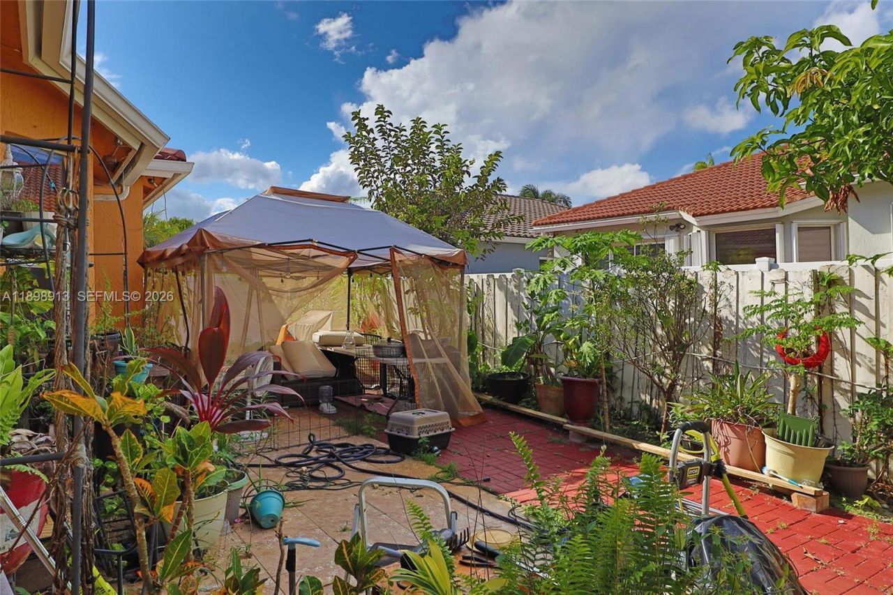 13463 SW 27th St, Miramar, FL 33027 Photo