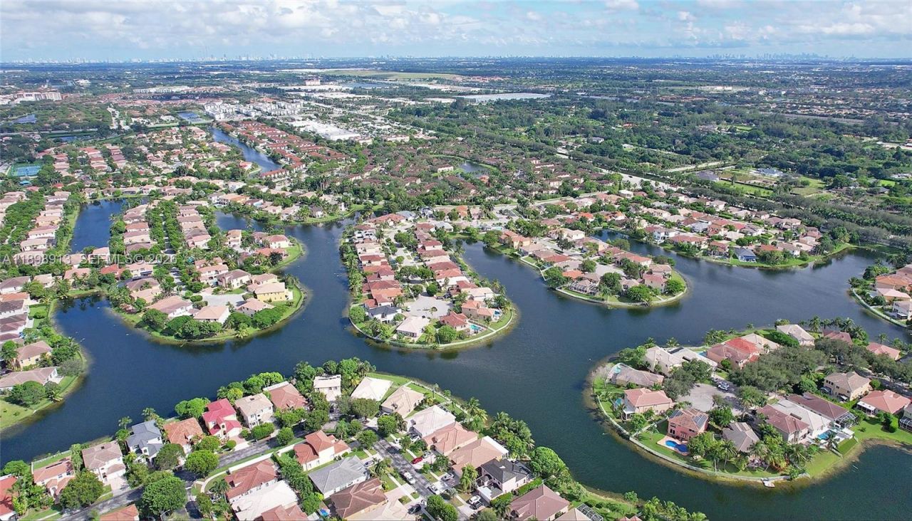 13463 SW 27th St, Miramar, FL 33027 Photo