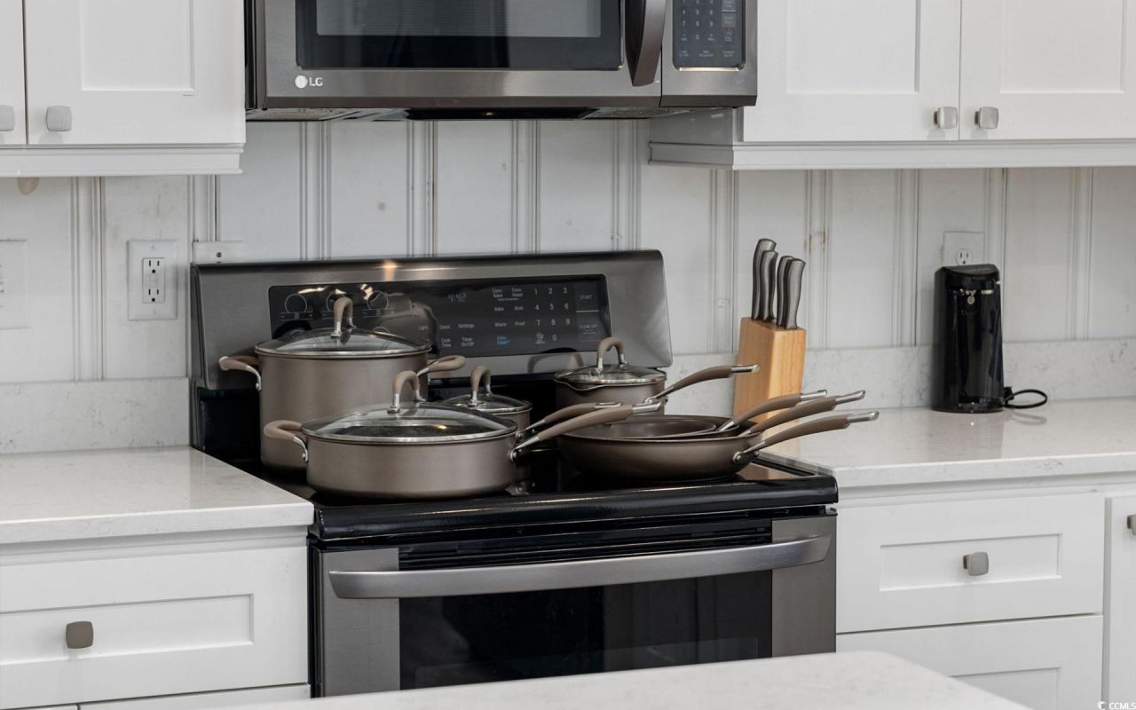 307 53rd Ave. N Photo 13