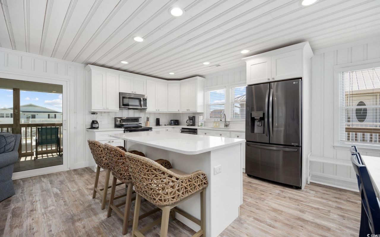 307 53rd Ave. N Photo 8