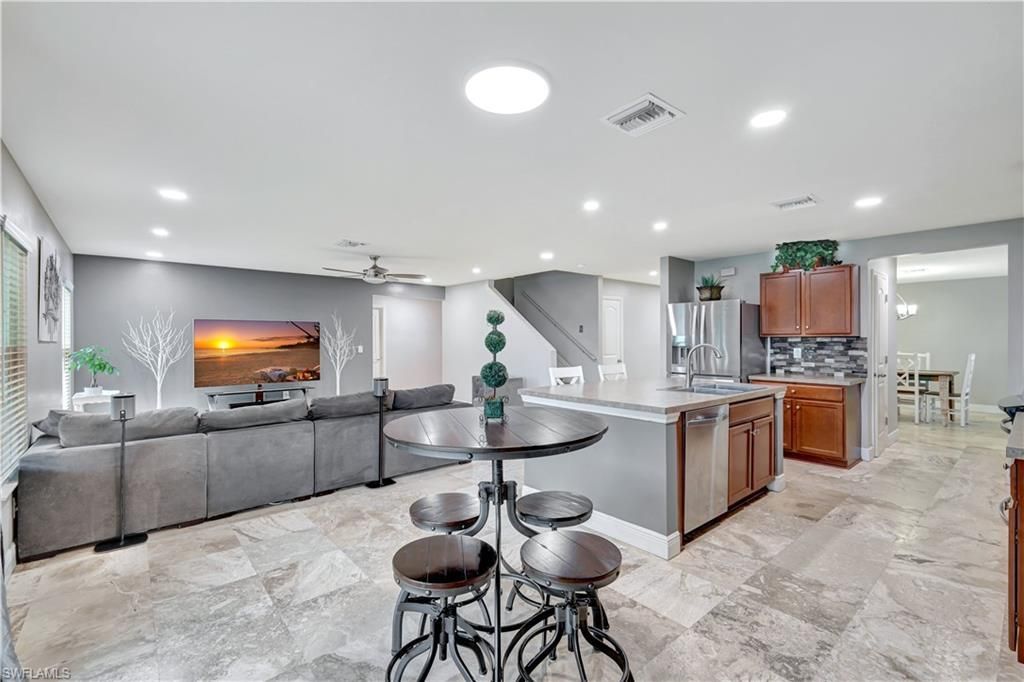 10337 Canal Brook Ln, Lehigh Acres, FL 33936 Photo