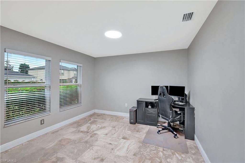 10337 Canal Brook Ln, Lehigh Acres, FL 33936 Photo