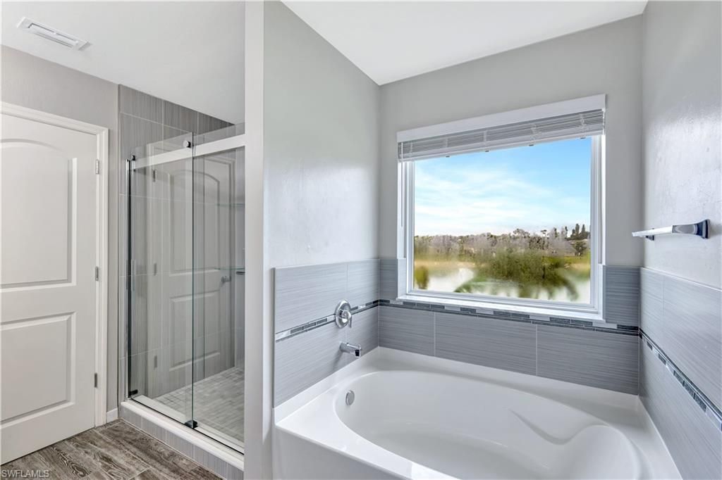 10337 Canal Brook Ln, Lehigh Acres, FL 33936 Photo