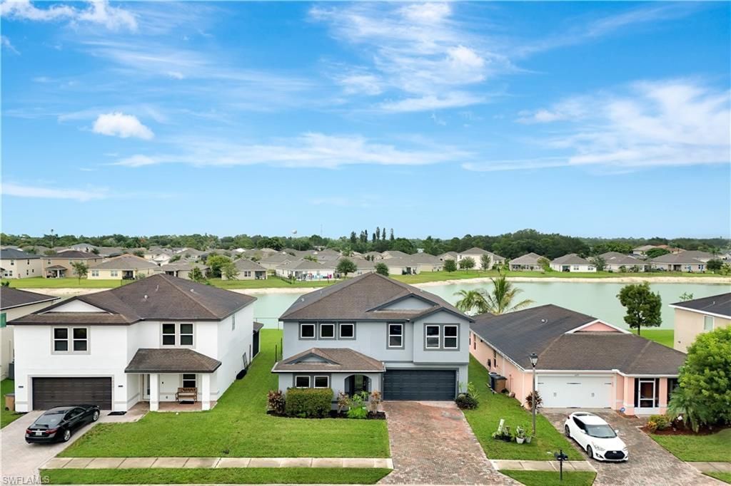 10337 Canal Brook Ln, Lehigh Acres, FL 33936 Photo