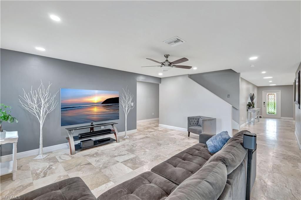 10337 Canal Brook Ln, Lehigh Acres, FL 33936 Photo