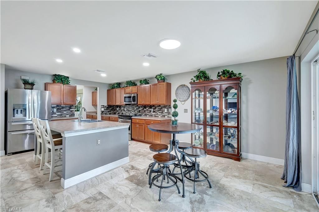 10337 Canal Brook Ln, Lehigh Acres, FL 33936 Photo