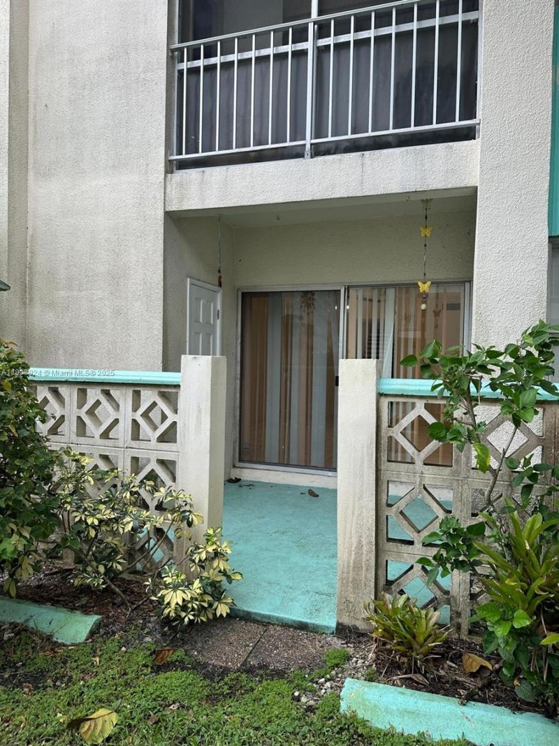 2051 NW 46th Ave, Unit F102, Lauderhill, FL 33313 Photo