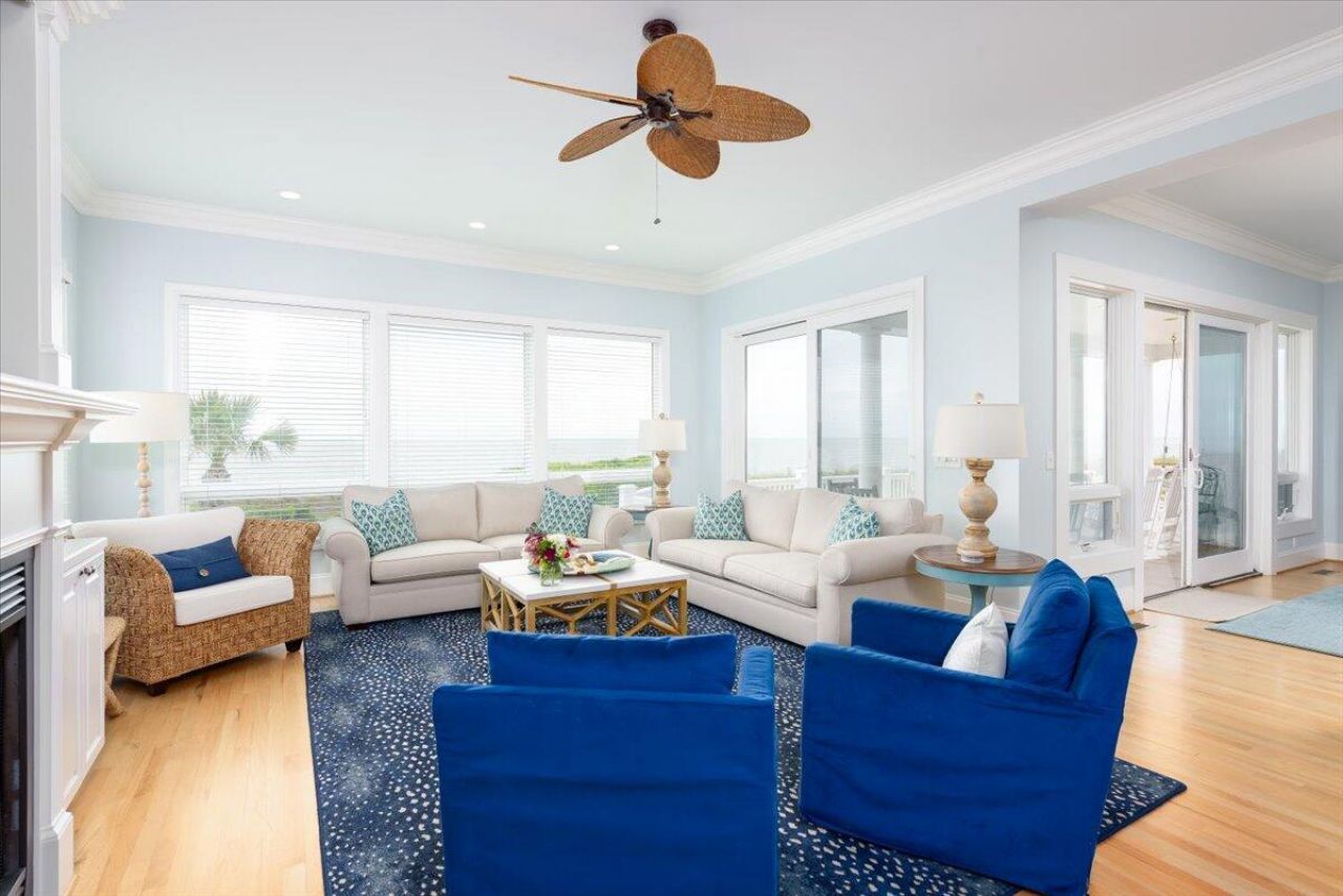 2403 Point Street Photo 18