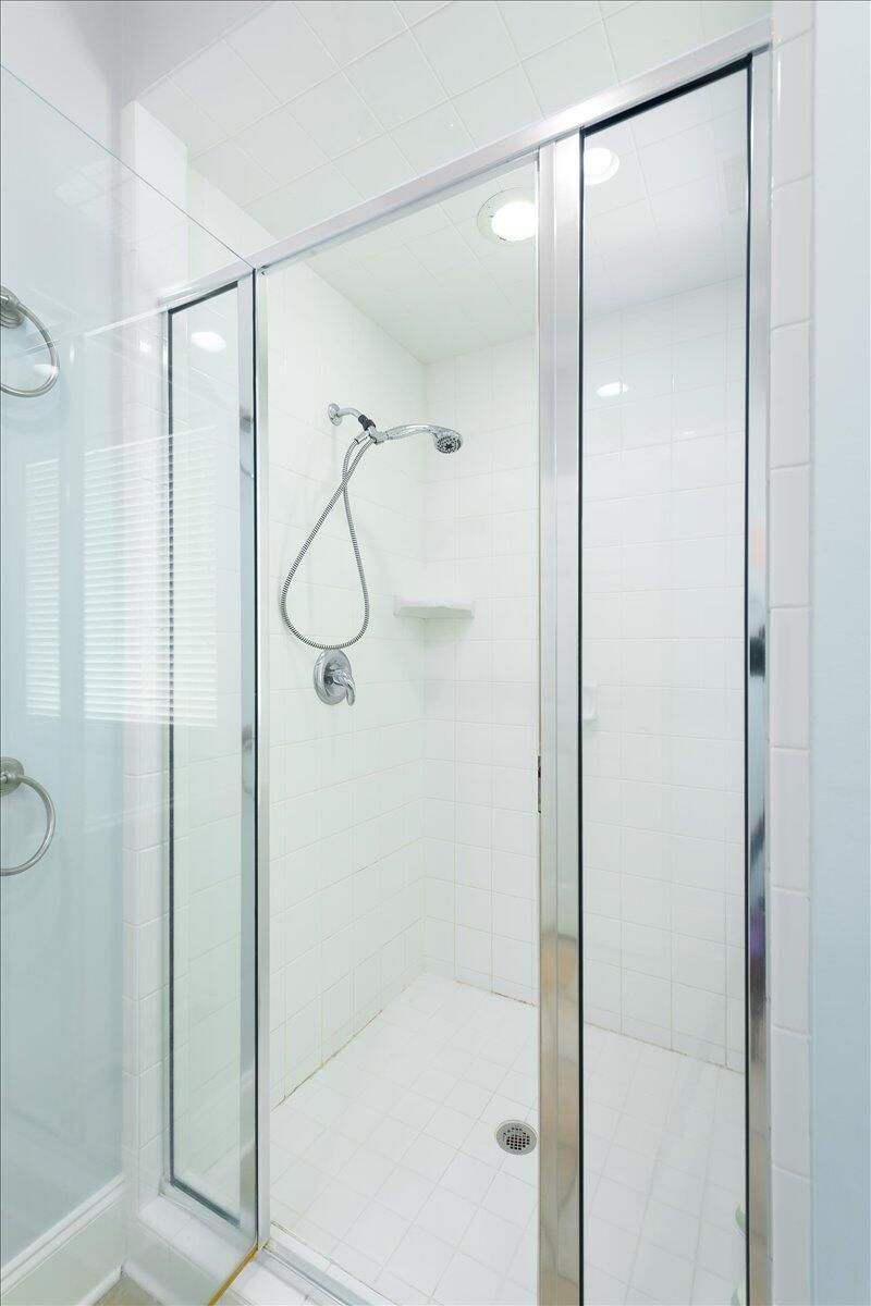 2403 Point Street Photo 50