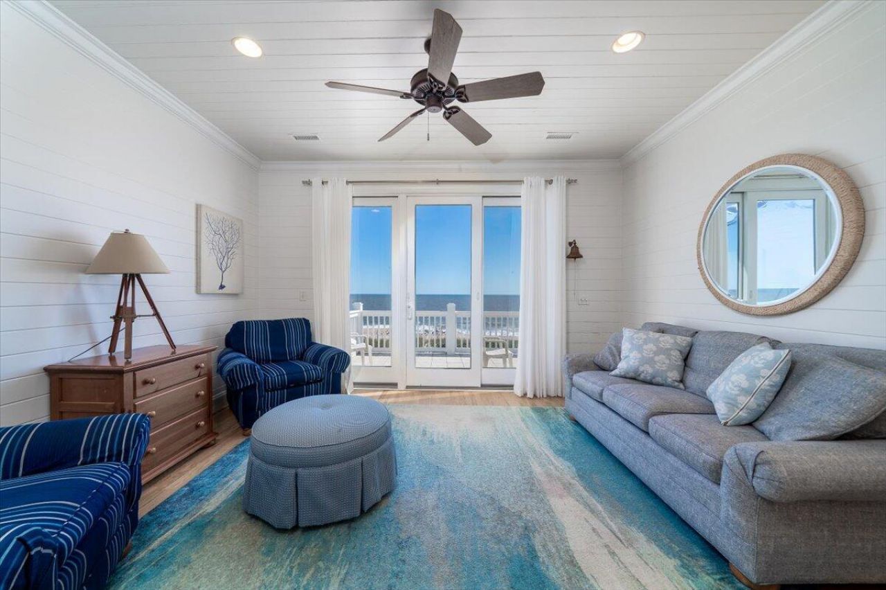 2403 Point Street Photo 51