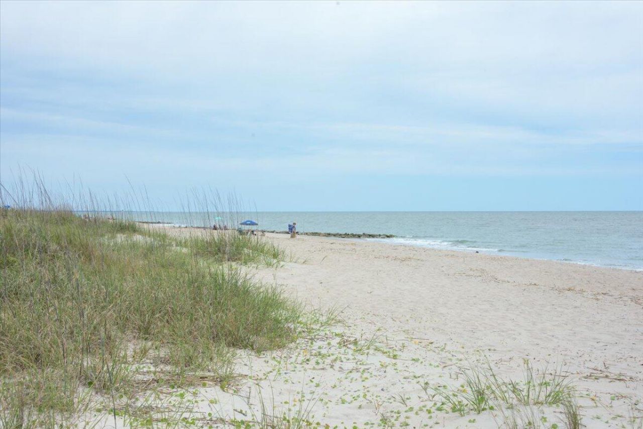 2403 Point Street Photo 62