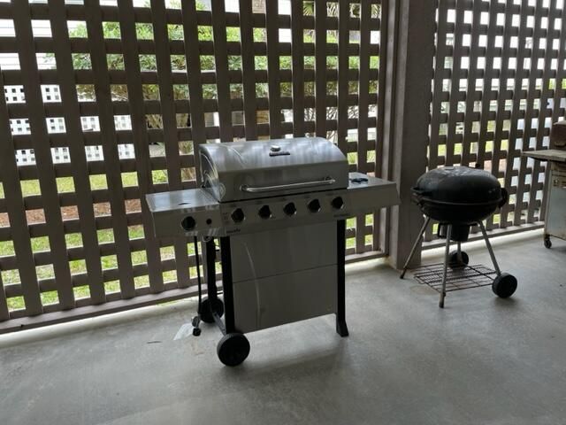 2403 Point Street Photo 66