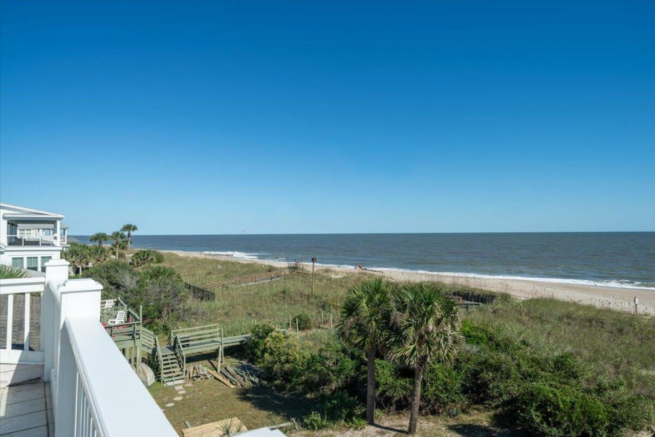 2403 Point Street Photo 71