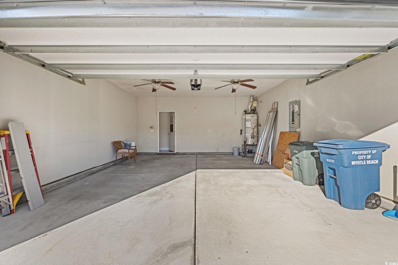 1900 Bluff Dr. Photo 28