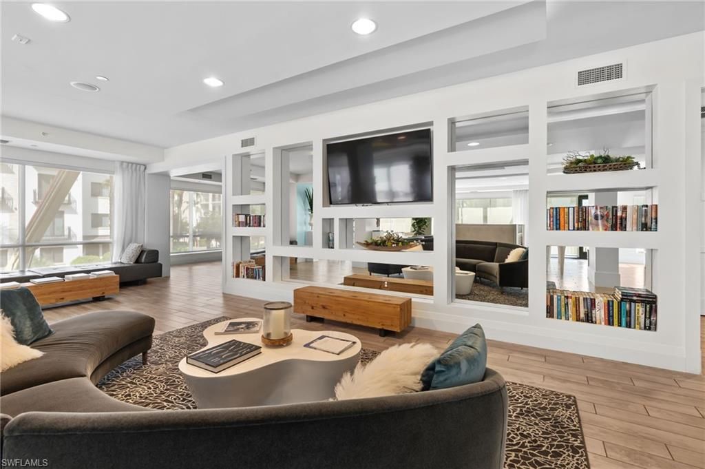 1030 3rd Ave S, Unit 319, Naples, FL 34102 Photo