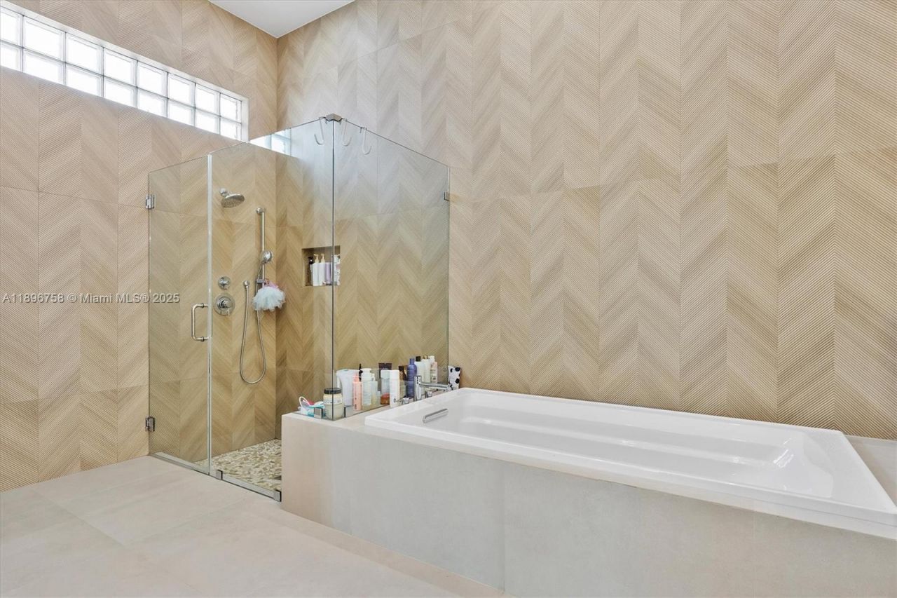 3502 Ashwood Cir N, Hollywood, FL 33312 Photo