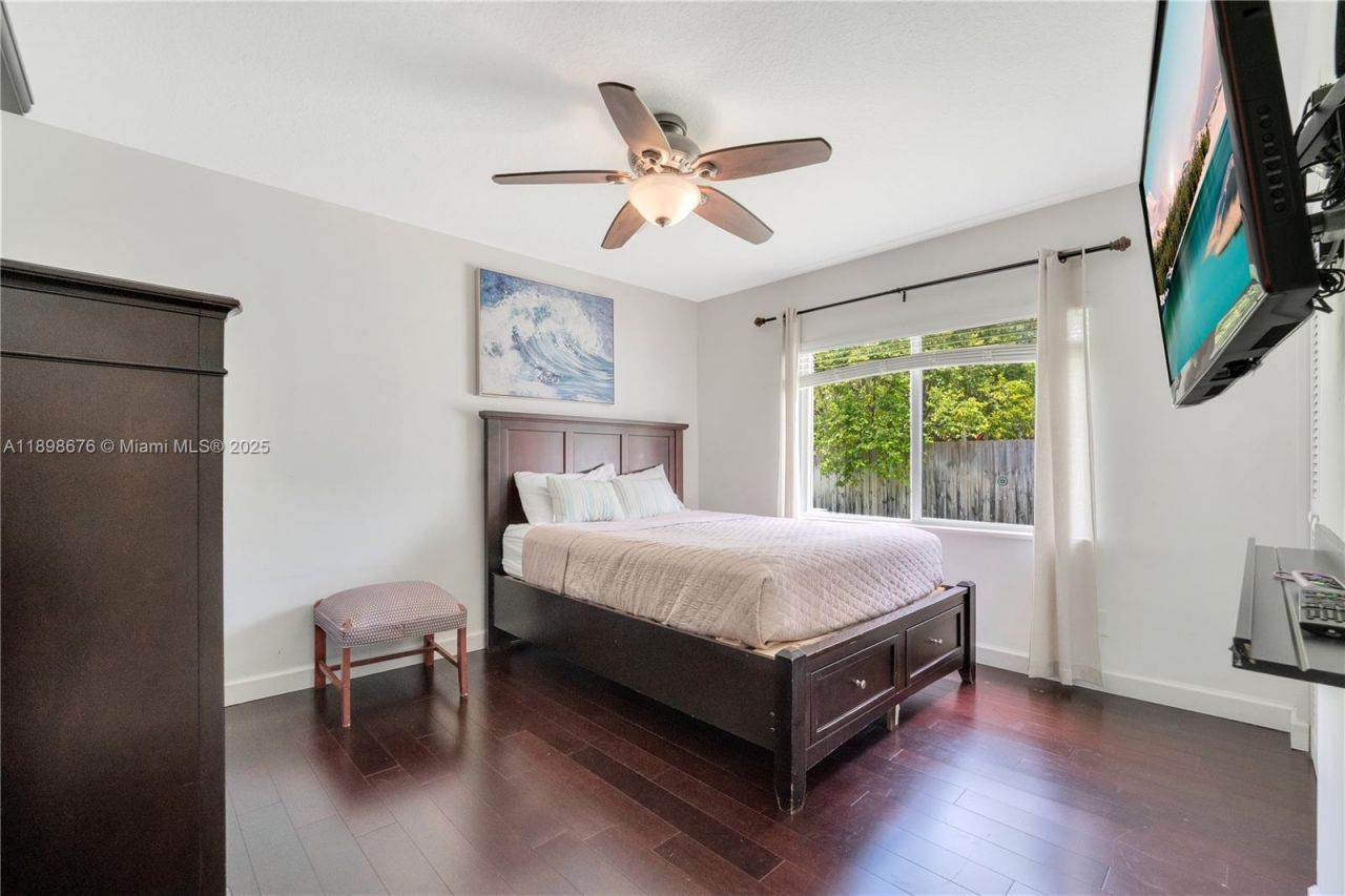 15300 SW 164th St, Miami, FL 33187 Photo