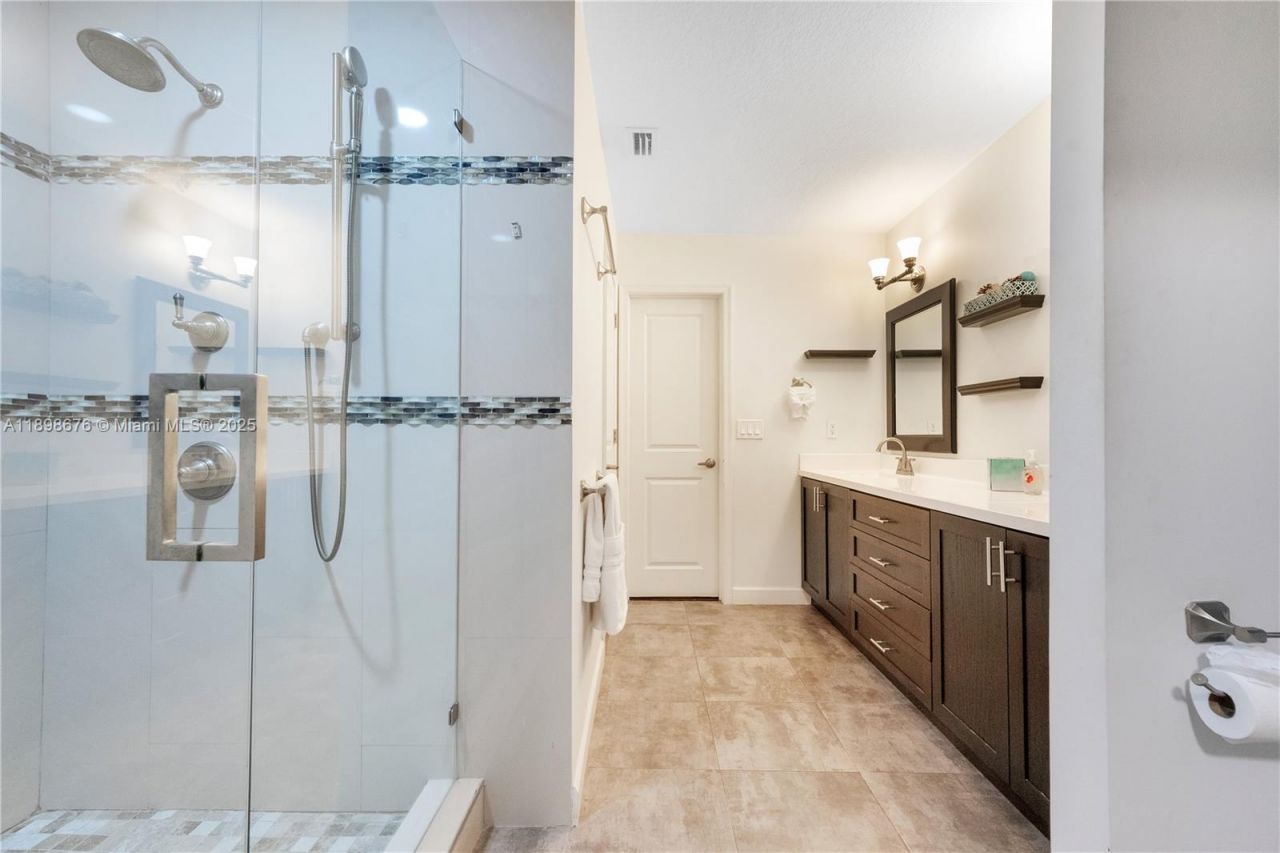 15300 SW 164th St, Miami, FL 33187 Photo