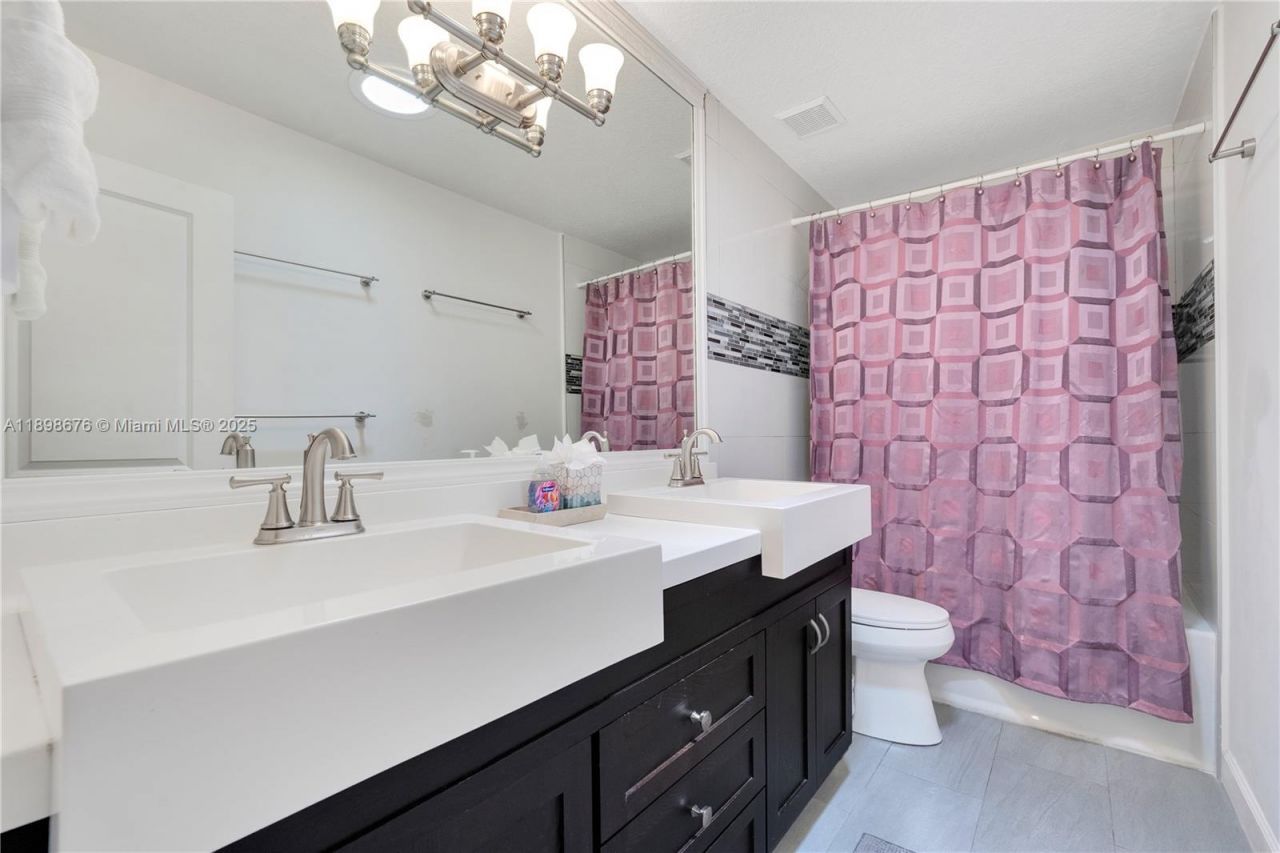 15300 SW 164th St, Miami, FL 33187 Photo