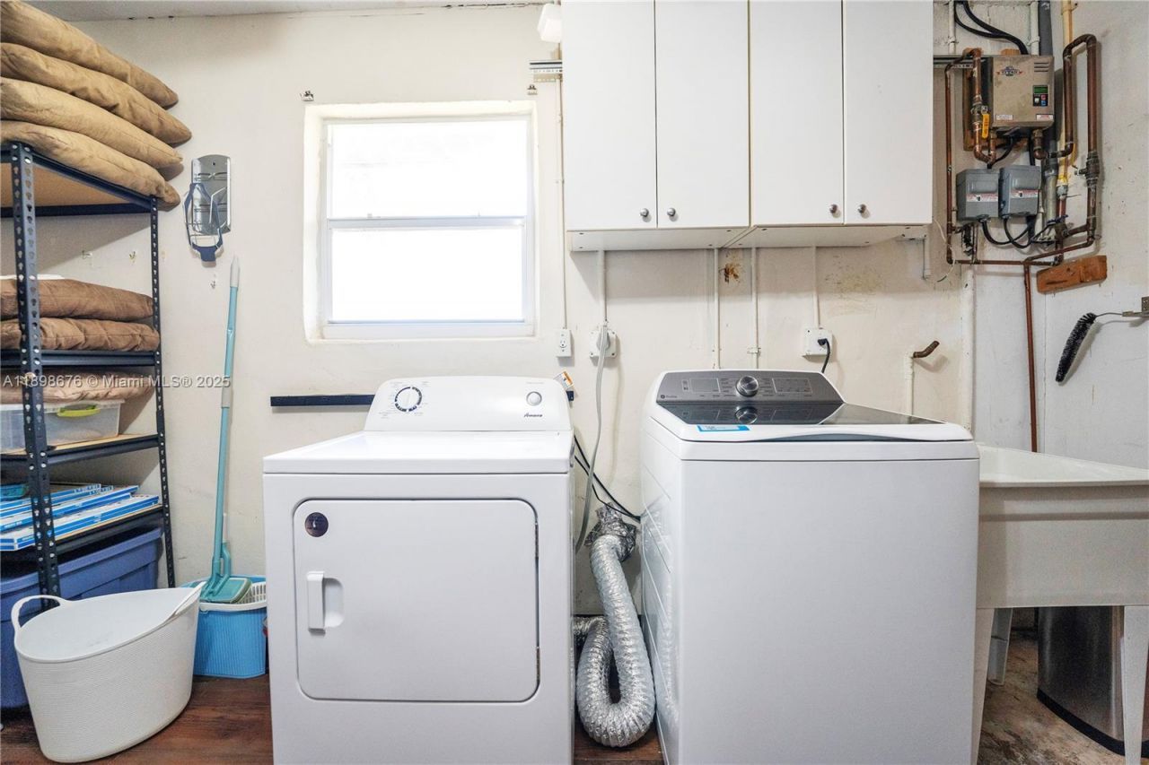 15300 SW 164th St, Miami, FL 33187 Photo