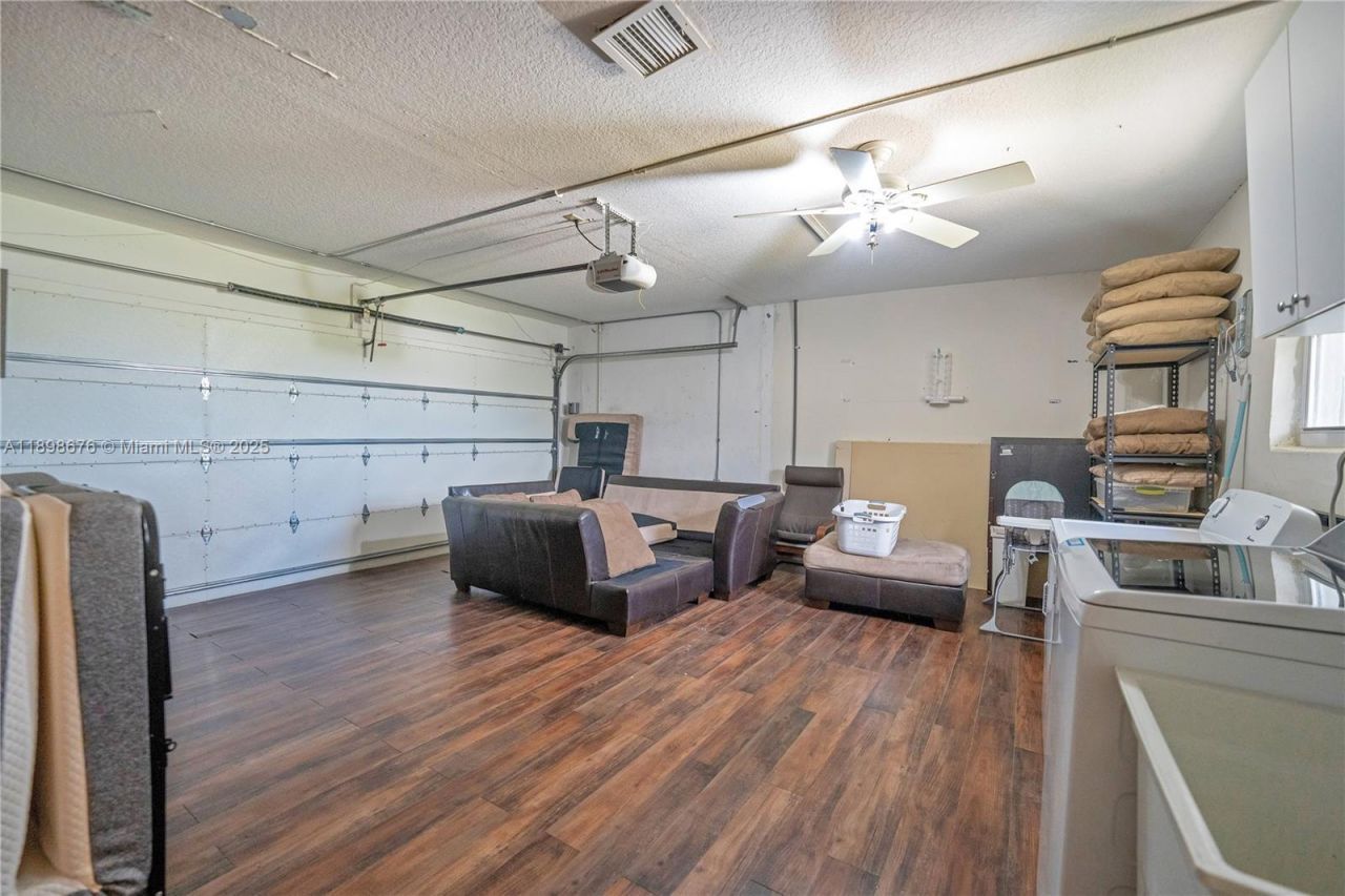 15300 SW 164th St, Miami, FL 33187 Photo