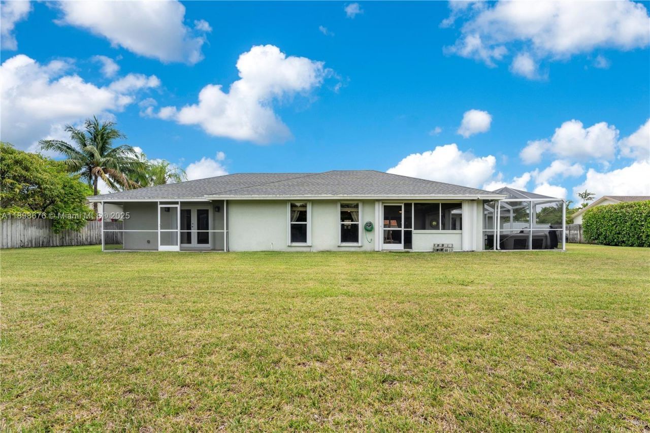 15300 SW 164th St, Miami, FL 33187 Photo