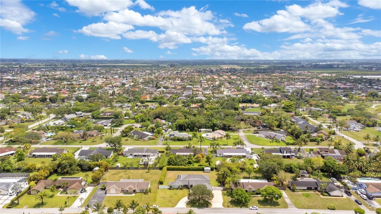 15300 SW 164th St, Miami, FL 33187 Photo
