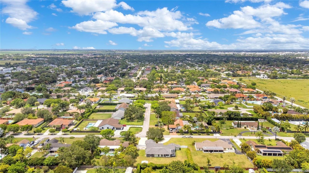 15300 SW 164th St, Miami, FL 33187 Photo