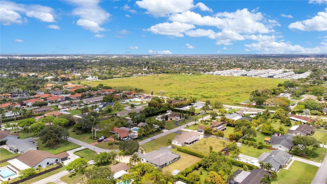 15300 SW 164th St, Miami, FL 33187 Photo