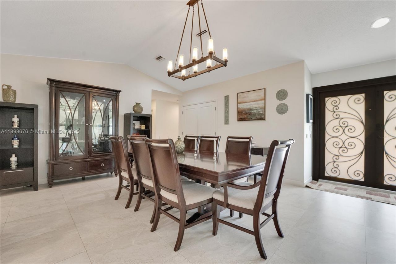 15300 SW 164th St, Miami, FL 33187 Photo