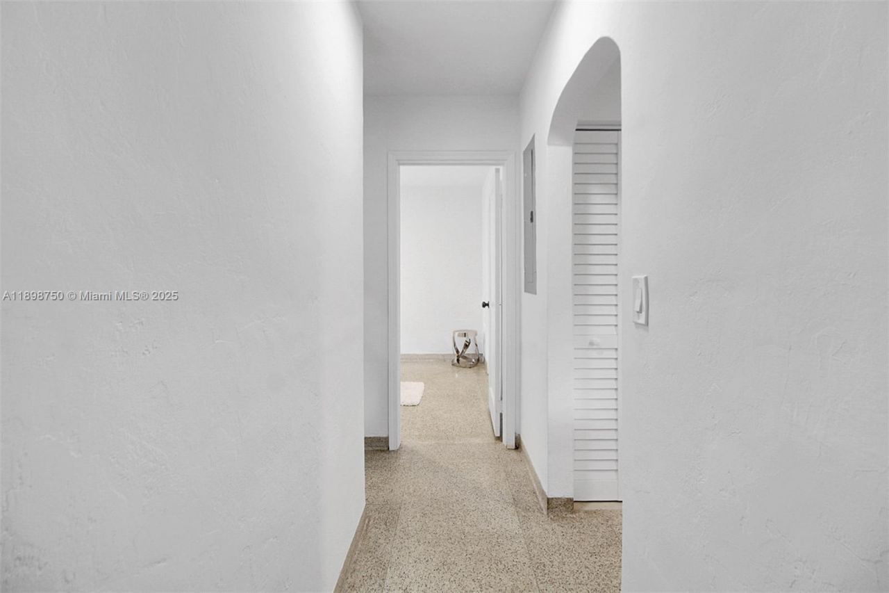 231 NE 43rd St, Miami, FL 33137 Photo