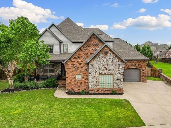 4602 Willow Ridge, Rogers, AR 72758