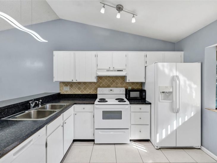 6956 Country Corner Lane, Unit 3, Orlando, FL 32809