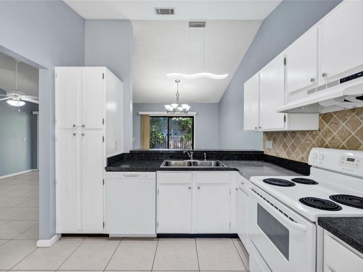 6956 Country Corner Lane, Unit 3, Orlando, FL 32809