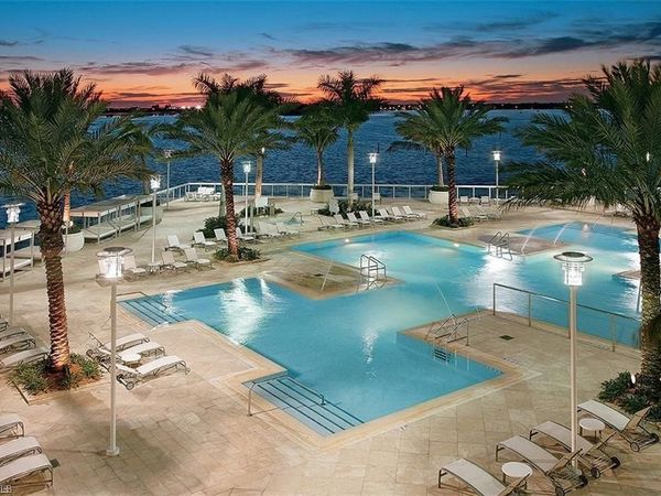 3000 Oasis Grand BLVD, Unit 2702, FORT MYERS, FL 33916