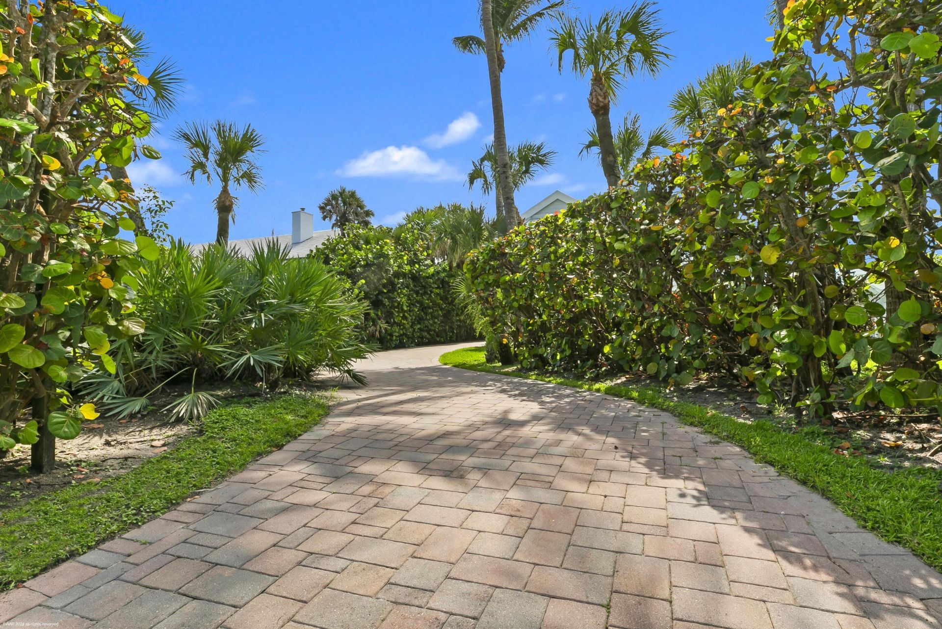 162 N Beach Road, Jupiter Island, FL 33455 Photo