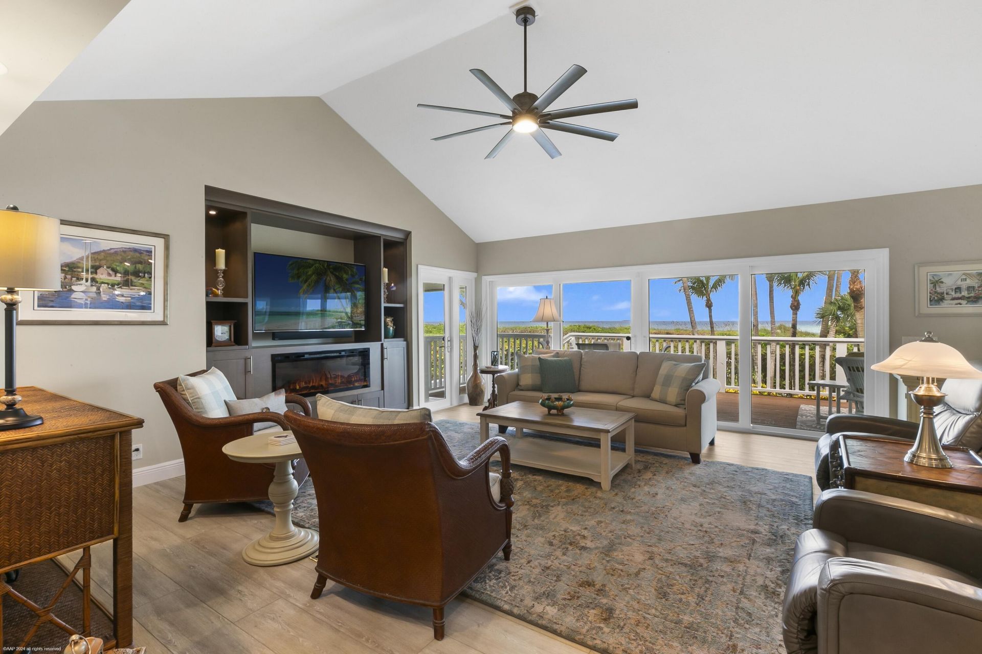162 N Beach Road, Jupiter Island, FL 33455 Photo