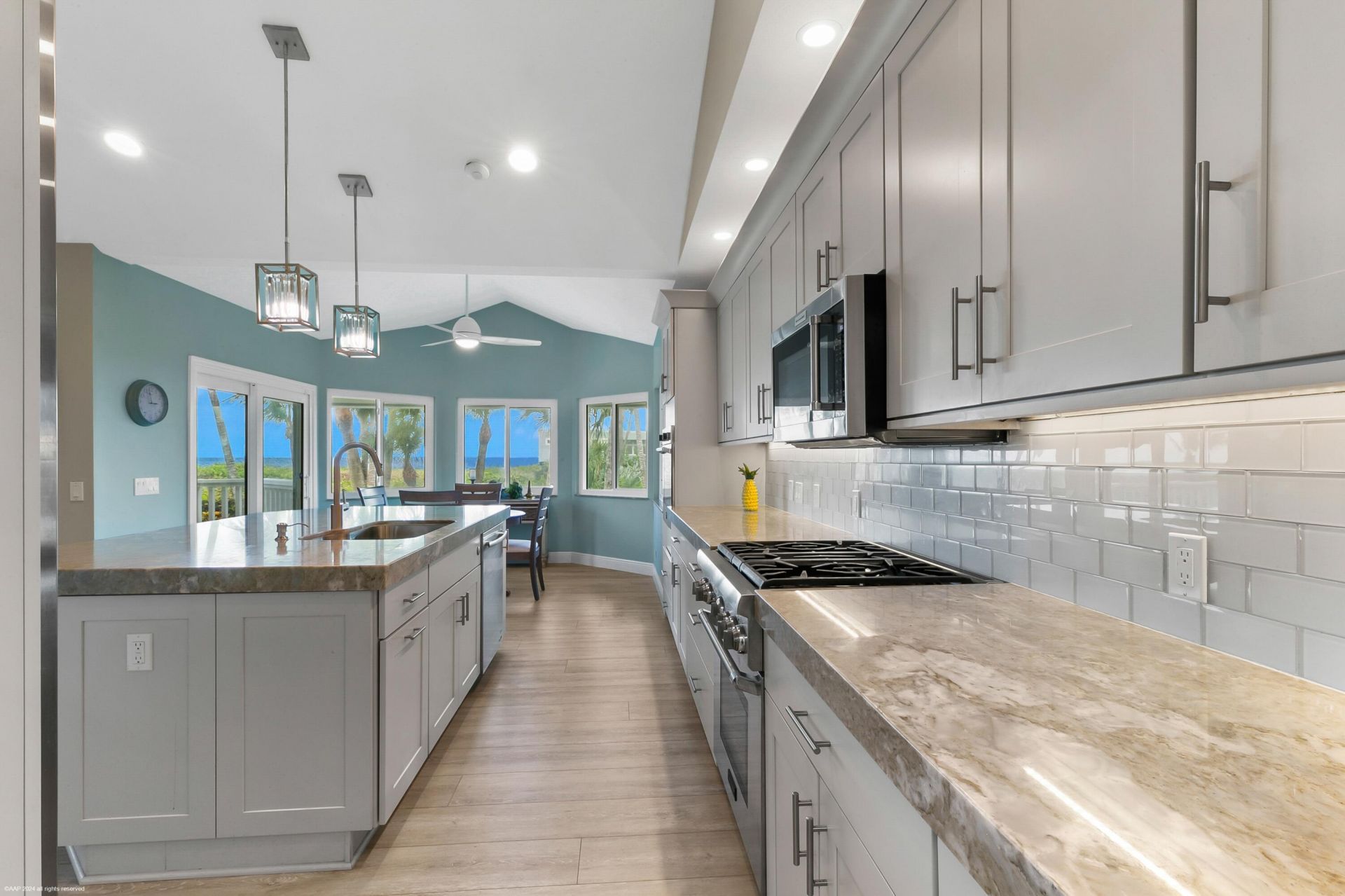 162 N Beach Road, Jupiter Island, FL 33455 Photo