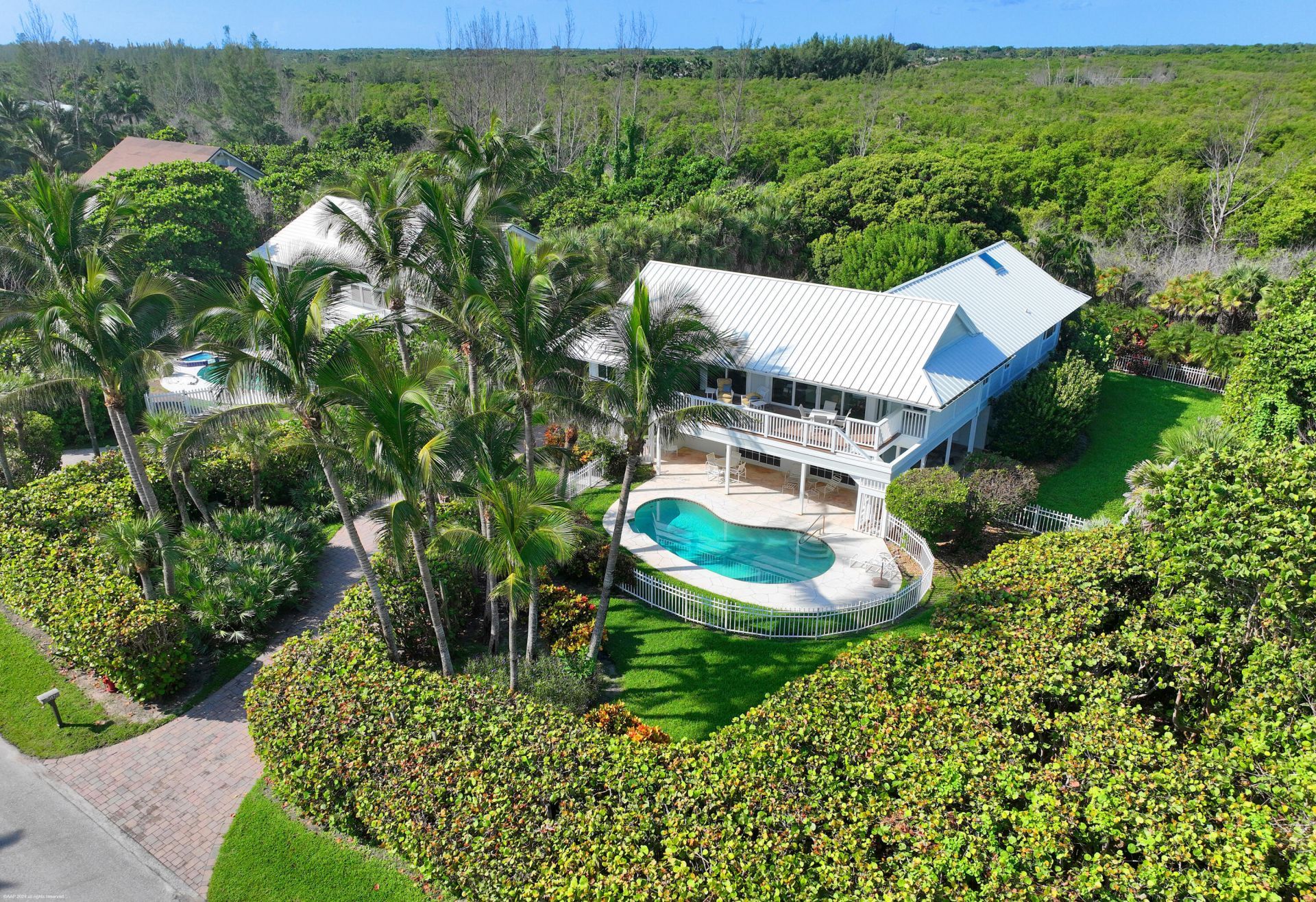 162 N Beach Road, Jupiter Island, FL 33455 Photo