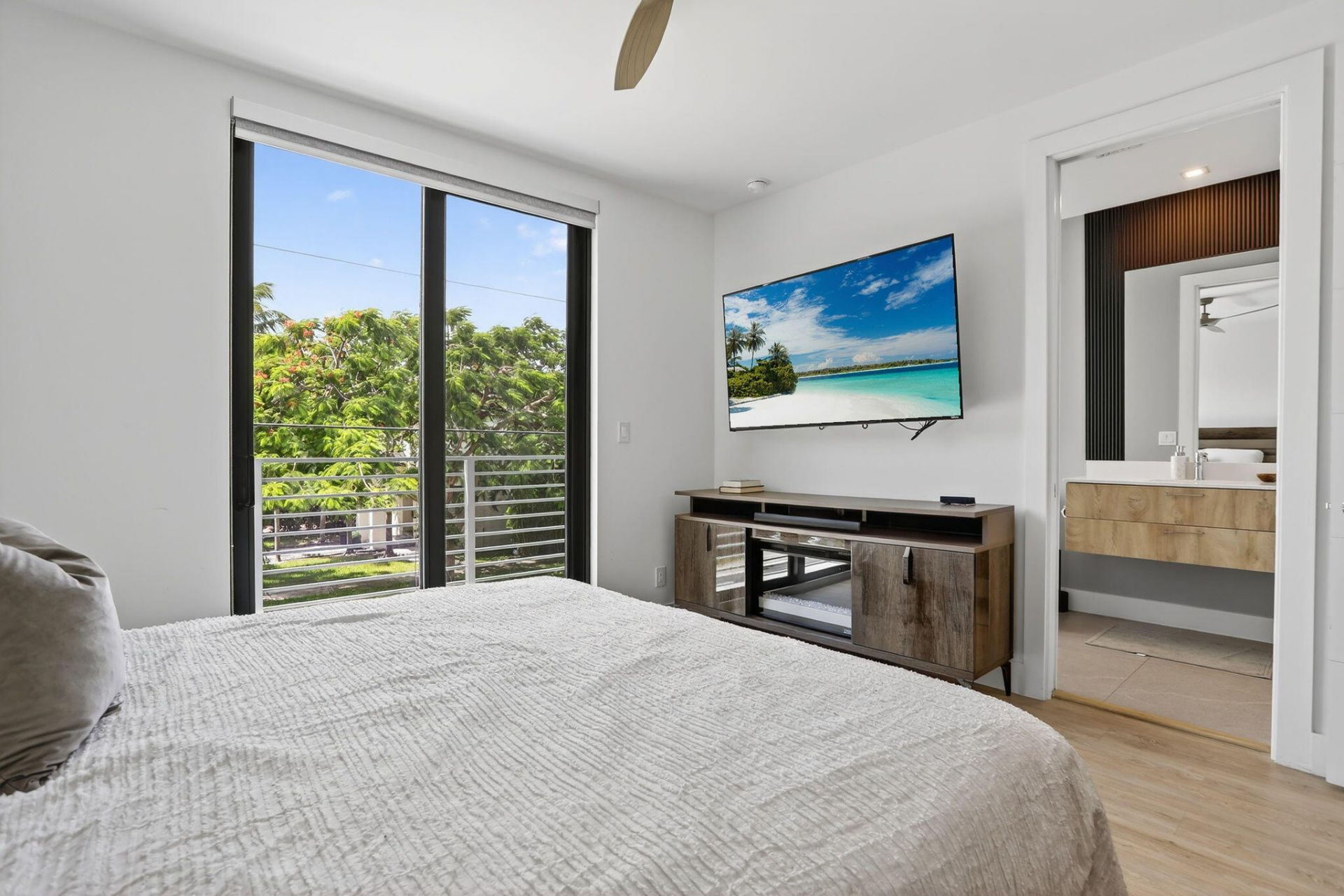 925 NE 6th Street, Fort Lauderdale, FL 33304 Photo