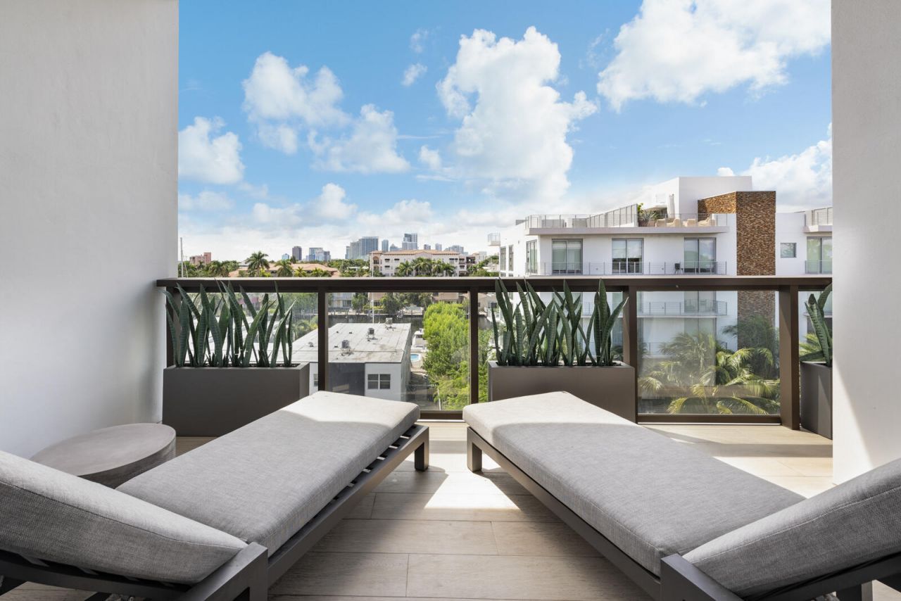 30 Isle Of Venice Drive, Unit Ph3, Fort Lauderdale, FL 33301 Photo