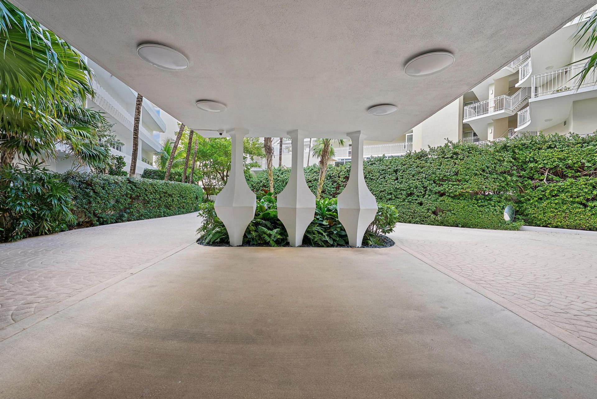 300 S Ocean Boulevard, Unit 2e, Palm Beach, FL 33480 Photo