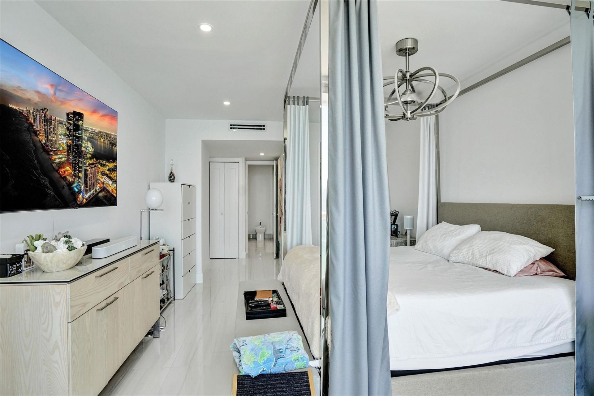 2100 S Ocean Lane, Unit 1202, Fort Lauderdale, FL 33316 Photo