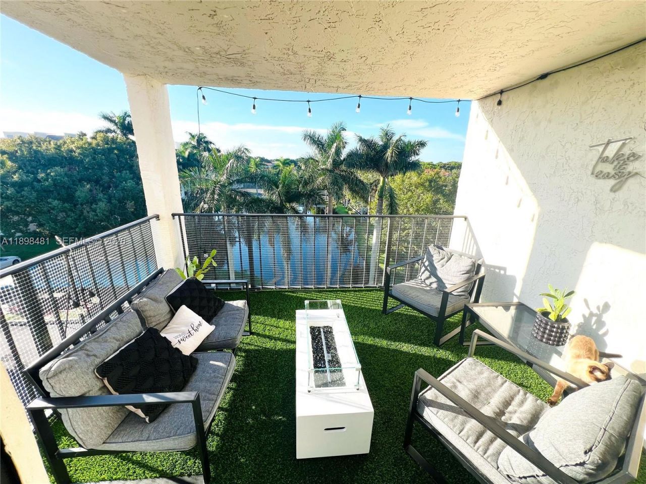 6190 Woodlands Blvd, Unit 517, Tamarac, FL 33319 Photo