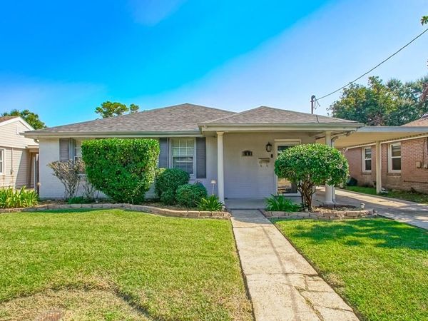 551 GROVE Avenue, Harahan, LA 70123