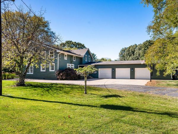 9695 Community Hall Road, Union Pier, MI 49129