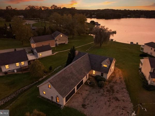 400 LAKE MEADE DRIVE, EAST BERLIN, PA 17316