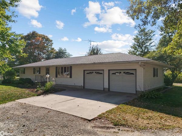 1467 Kentucky Ave., Winfield, IA 52659