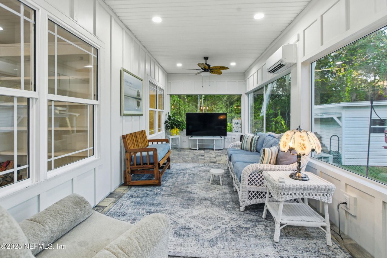 128 Santa Rosa Street, Florahome, FL 32140 Photo